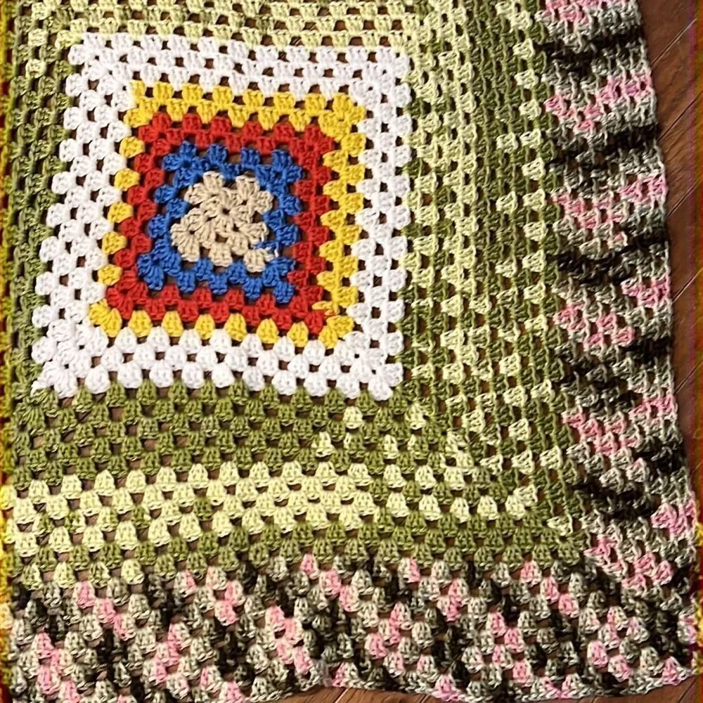 Beautiful vintage granny square blanket throw handmade colorful 38 inch square